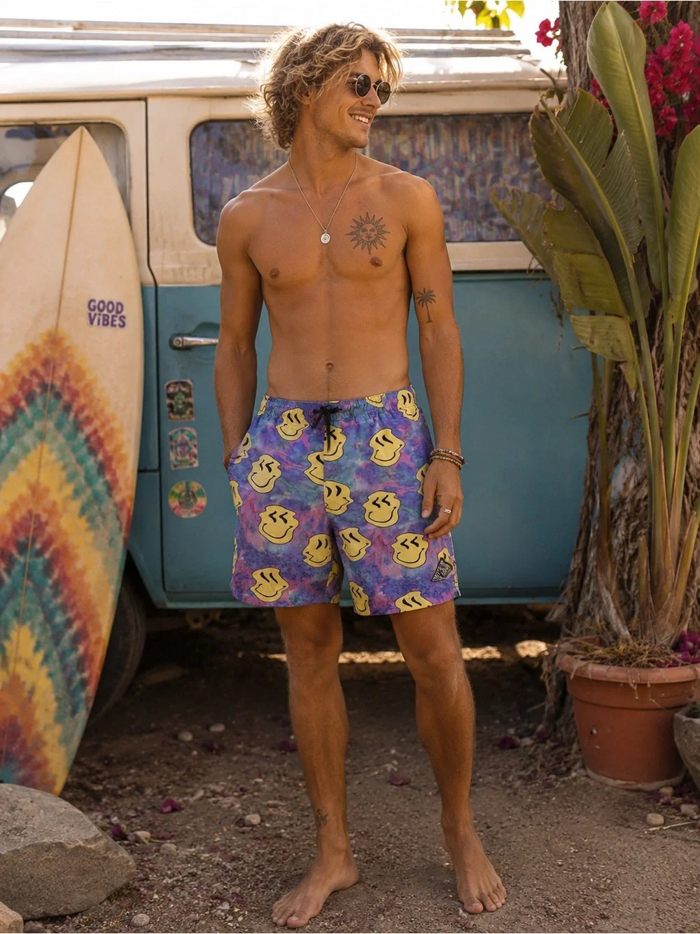 Pacsun Tie-Dye Wiggly Smile Face Swim Shorts in Yellow & Multicolor Size Small